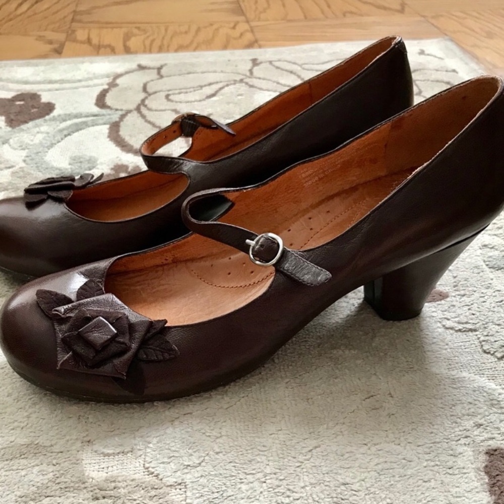 Naya Mary Jane Pumps.